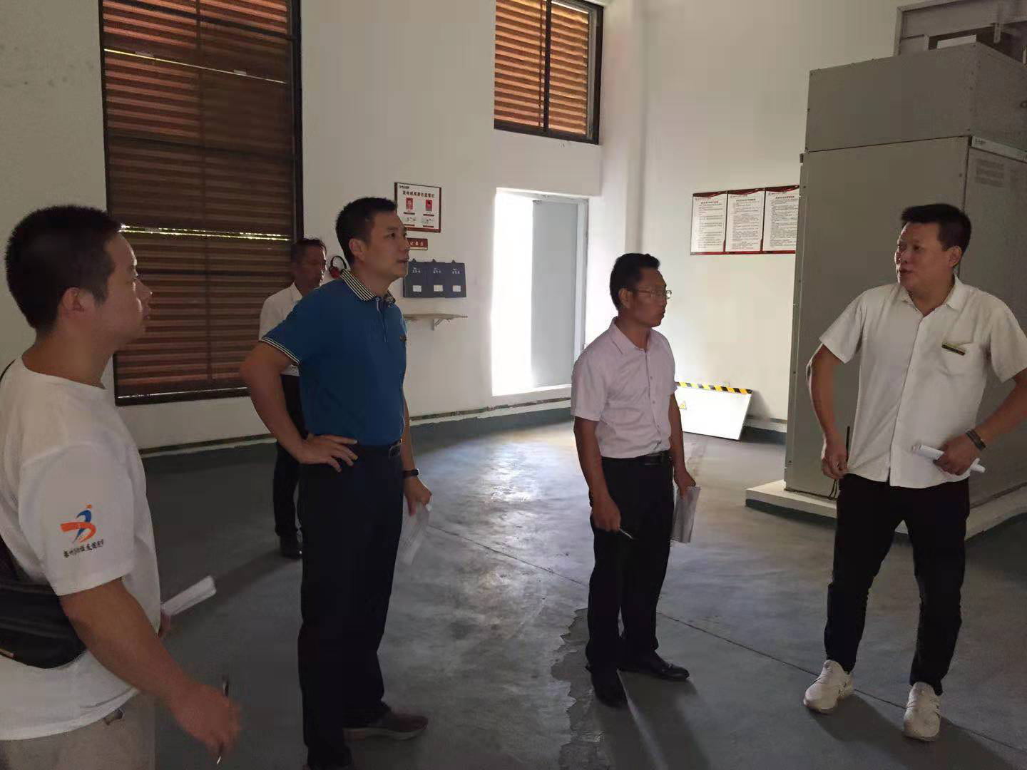 图片1 图片1